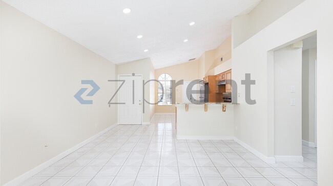 Building Photo - Unit