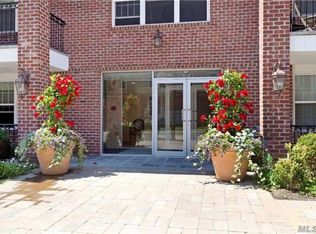 Foto principal - 200 Carney St