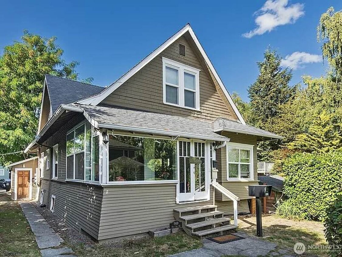 Primary Photo - Ravenna House