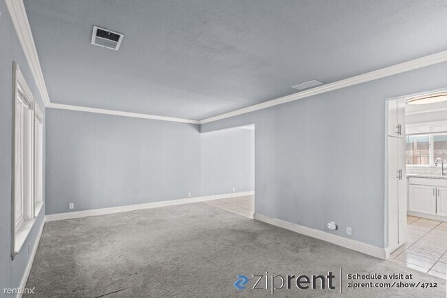 Building Photo - 118 Escazu Ct