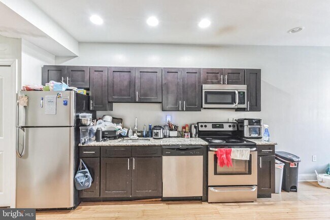 Foto del edificio - 331 N 40th St