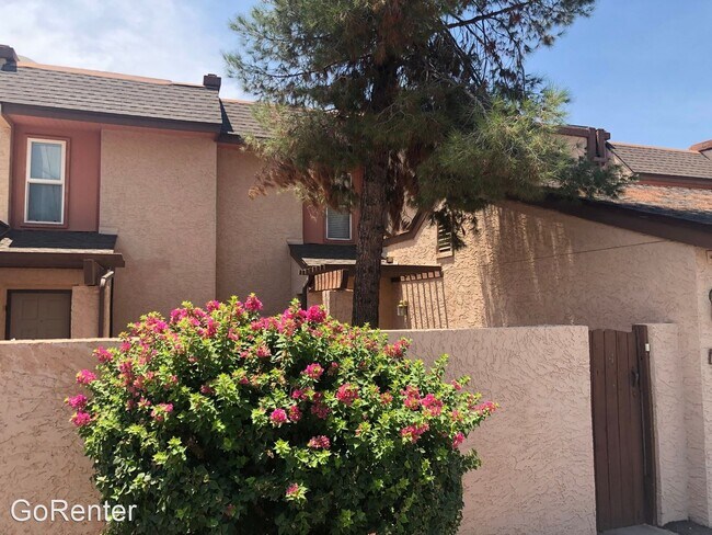Building Photo - 2 br, 1 bath House - 3952 W Palomino Rd