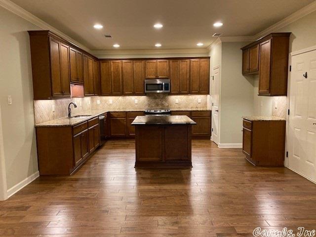 Building Photo - 521 Garden Valley Loop