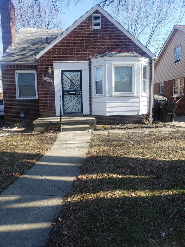 16142 Biltmore St, Detroit, MI 48235 House Rental in Detroit, MI