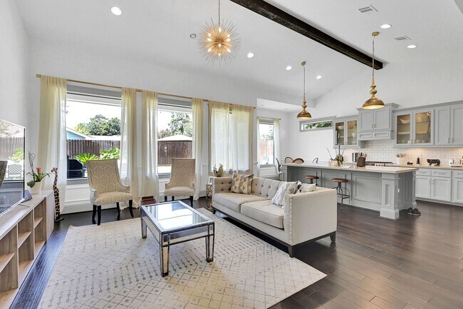 Building Photo - Timeless Elegance in Oak Forest: A Stylish...