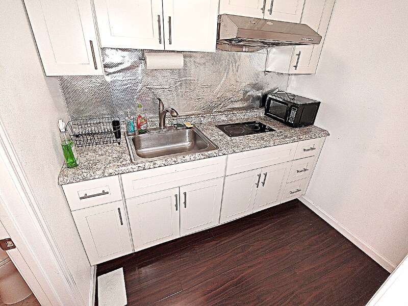 1560 Plaza Dr, San Leandro, CA 94578 Room for Rent in San Leandro, CA