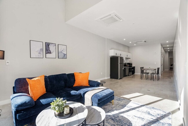 Foto del edificio - 205 W 4th St