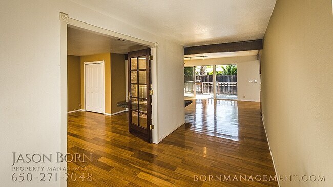 Building Photo - 1567 Kentfield Ave