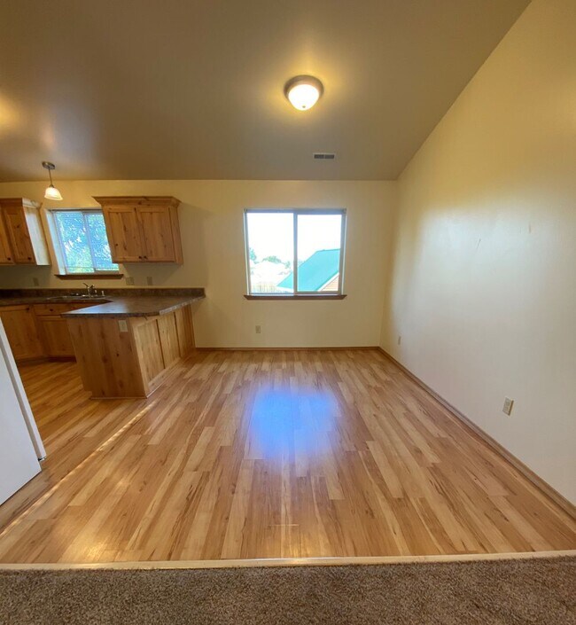817 W 3rd St Unit 817 West 3rd Street, Laurel, MT 59044 Room for Rent