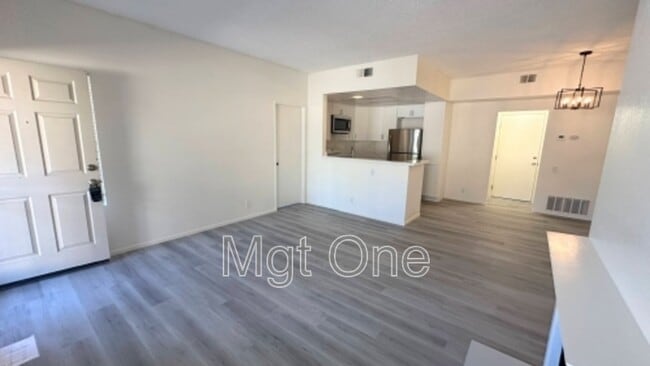 Foto del edificio - 18902 Canyon Hill Dr