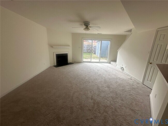 Foto del edificio - 7812 Coachford Ct