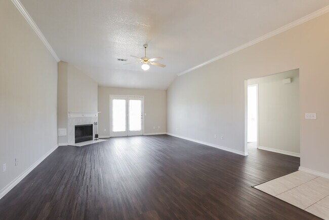 Foto del edificio - 6750 Liberty Valley Dr