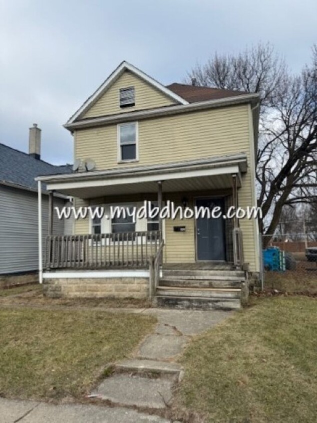 Foto principal - 513 E Suttenfield St