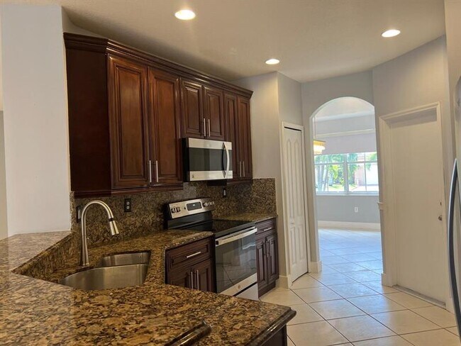 Foto del edificio - 2758 SW 129th Terrace