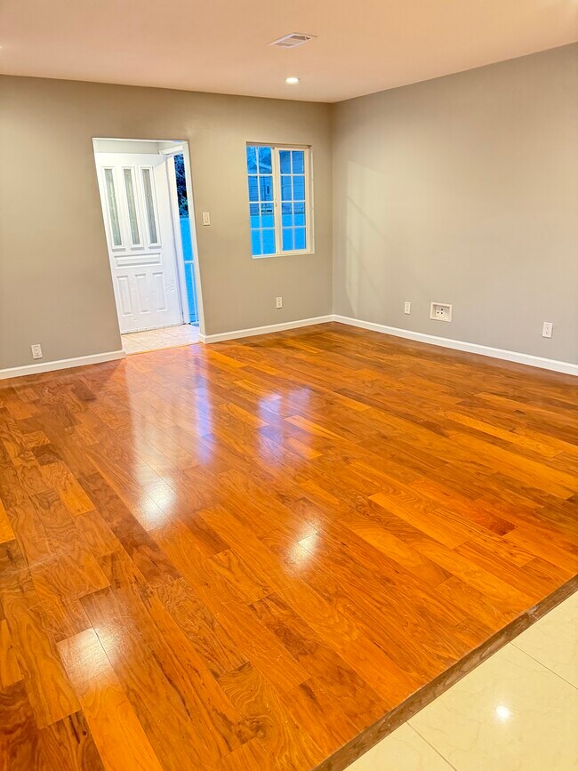 Foto del edificio - 5010 3rd Ave