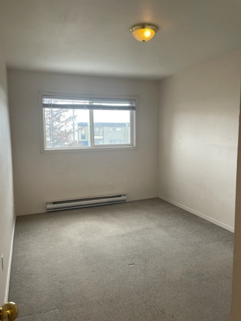 Building Photo - 9004-9086 86 St