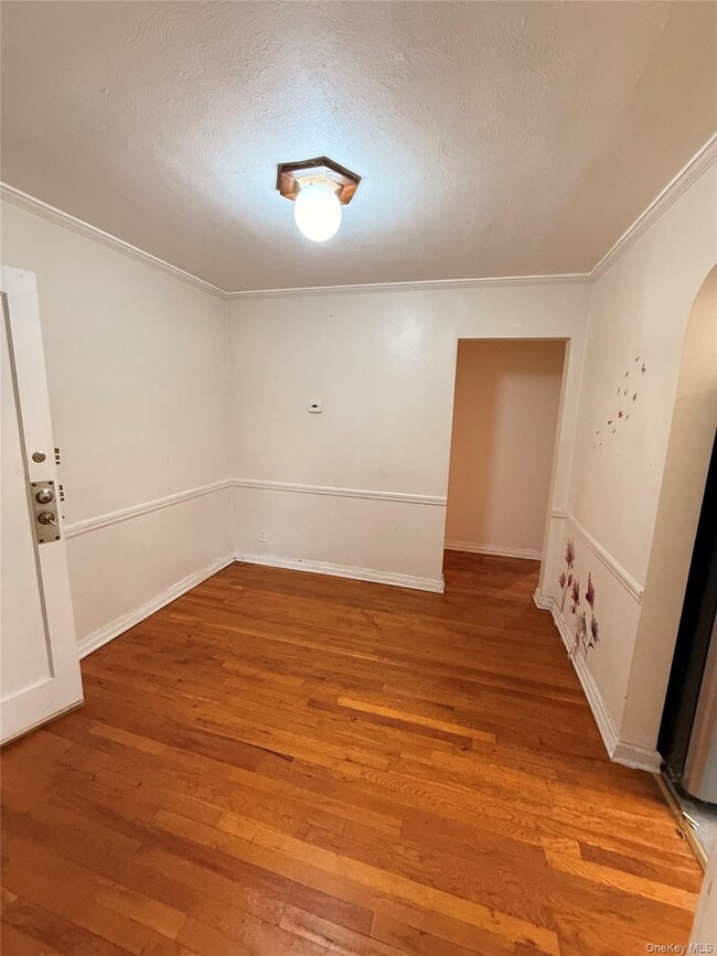 Foto del edificio - 76-27 170th St