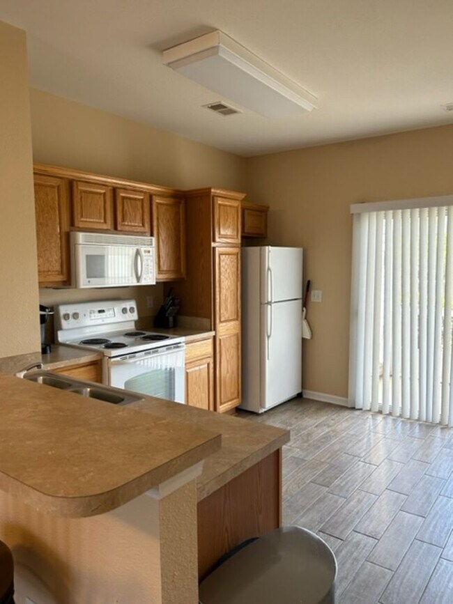 Building Photo - 160 Chenoa Dr