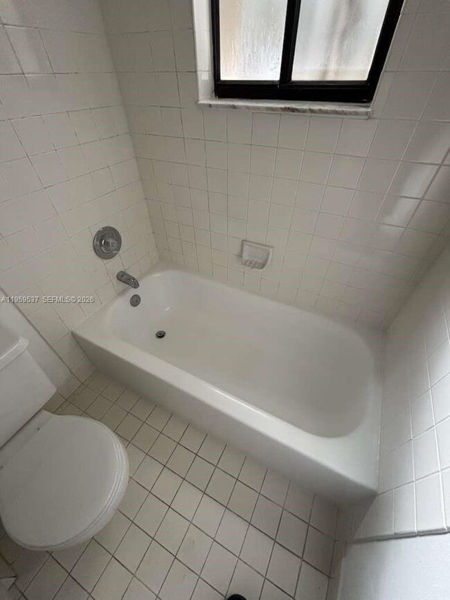 Foto del edificio - 613 NE 5th St