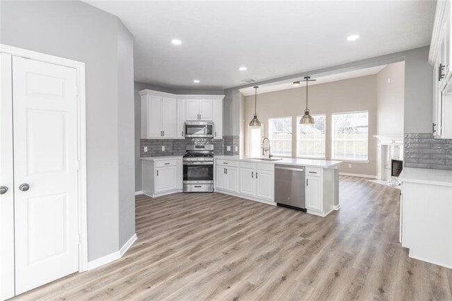 Building Photo - 2519 Flycatcher Cove Dr