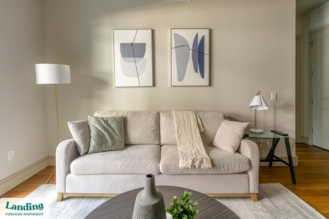 Building Photo - 1414 Wood Hollow Dr