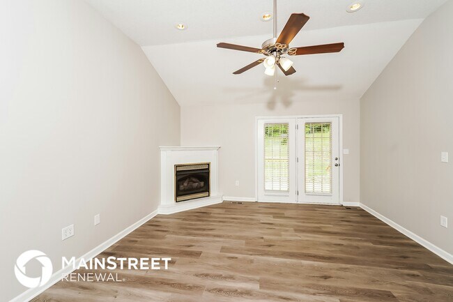 Building Photo - 425 Anderson Mountain Dr