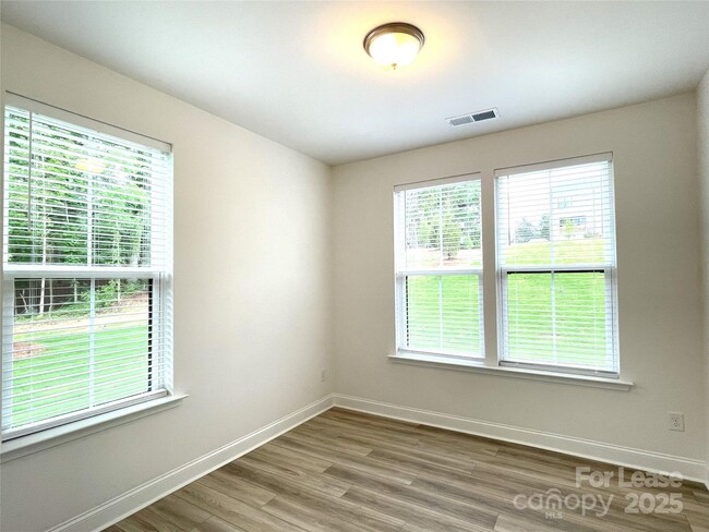 Building Photo - 5005 Layman Dr