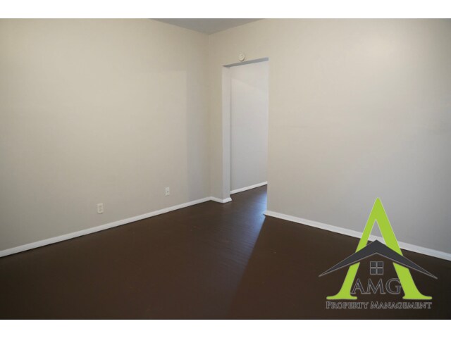 Building Photo - 621 Coffey St
