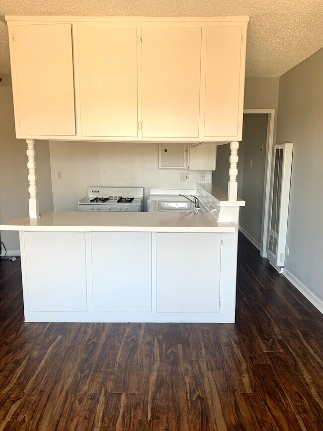 Building Photo - 5326 La Mirada Ave