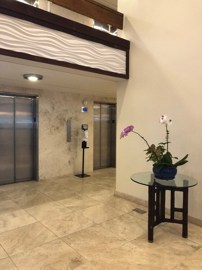 Building Photo - 1600 Ala Moana Blvd