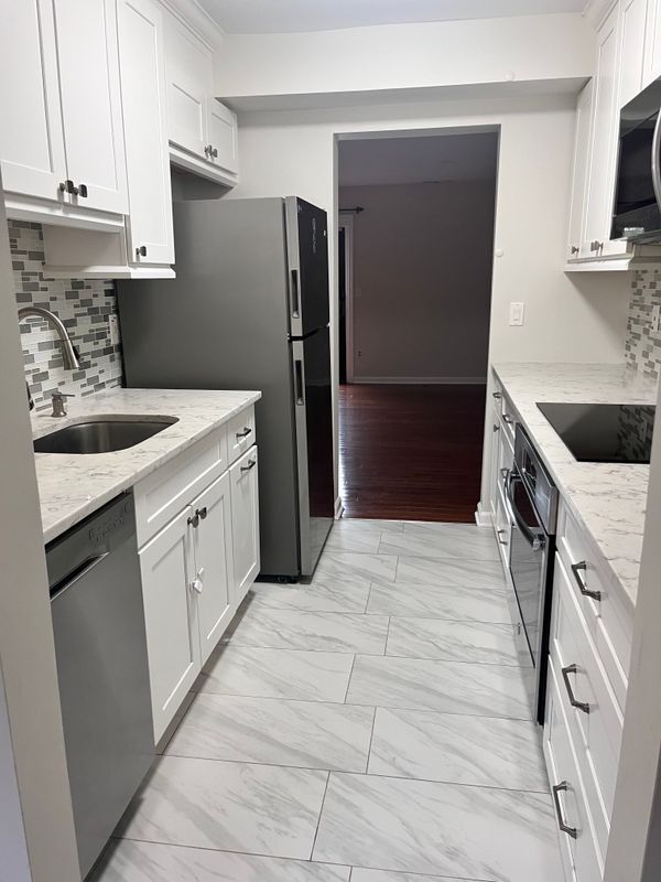 Foto del edificio - 2700 Bedford St