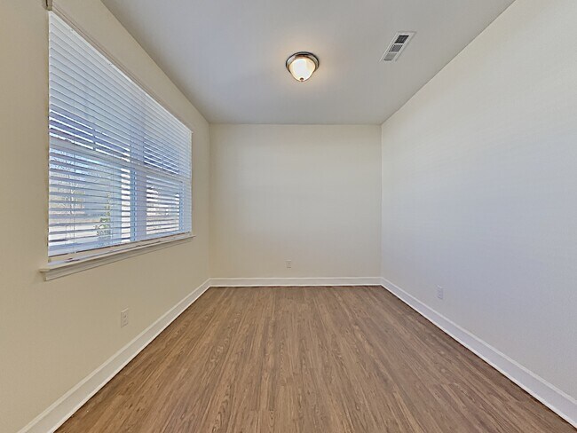 Building Photo - 432 Bluewater Drive