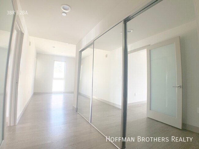 Foto del edificio - 3714 Kelton Ave