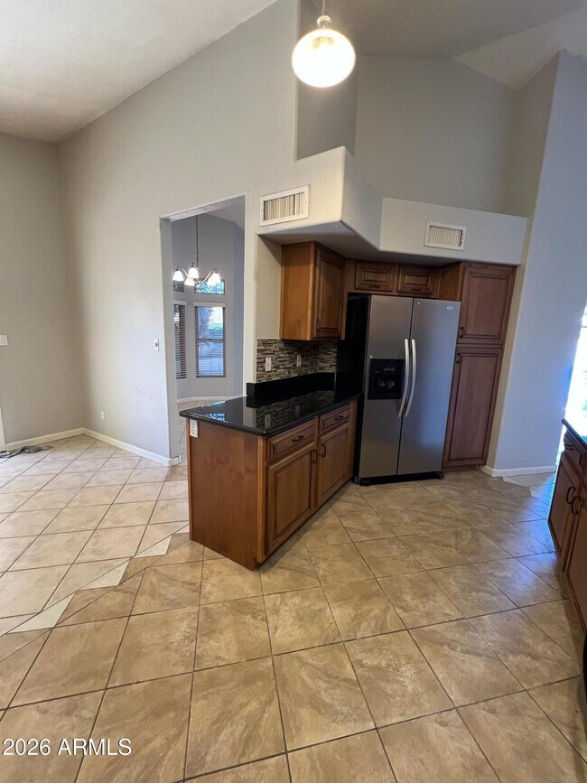 Building Photo - 261 W Verano Pl