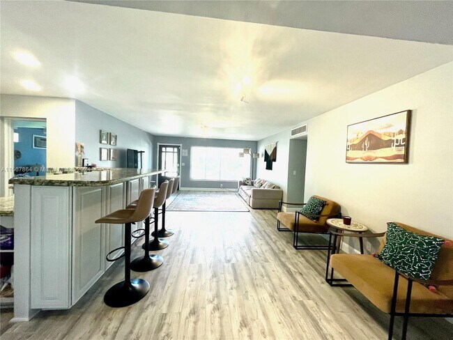 Foto del edificio - 610 NE 2nd Pl