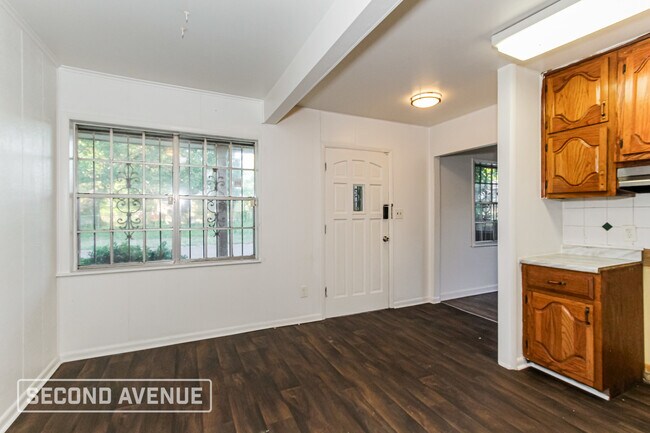 Foto del edificio - 4600 Grasselli Blvd SW