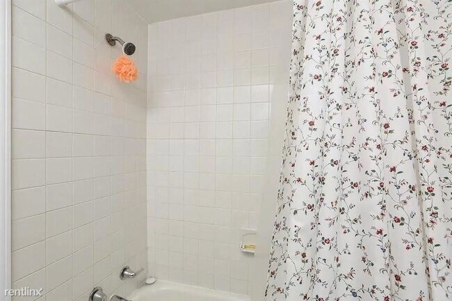 Building Photo - 2 br, 1 bath House - 219 N Prospect Rd