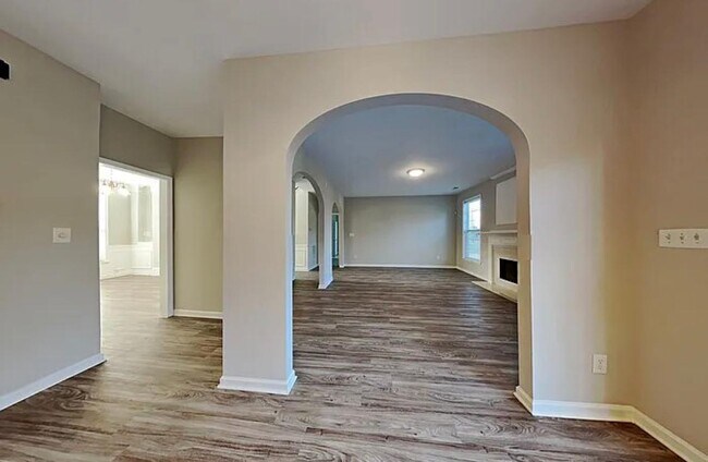 Building Photo - 5859 Crimson Oak Ct