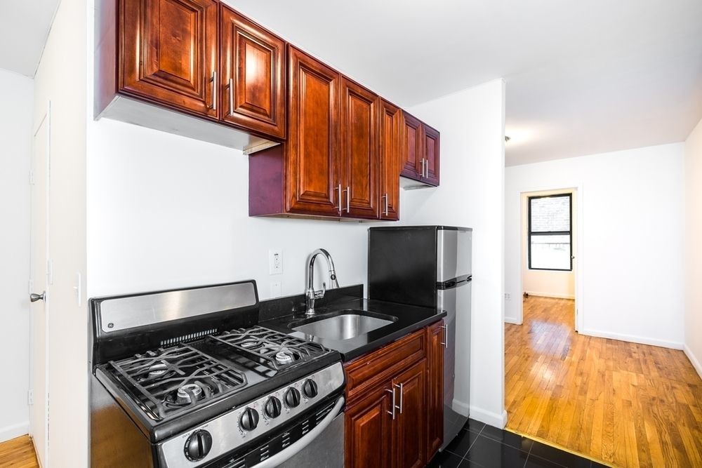 Foto principal - 529 Broome St