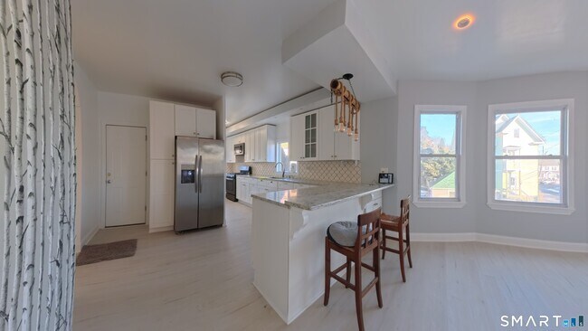 Foto del edificio - 75 Richardson St