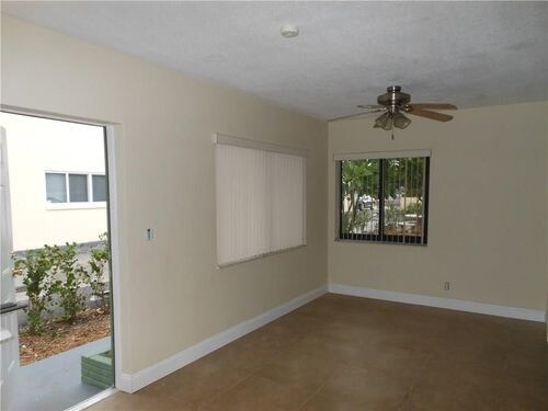 Foto del edificio - 2330 SE 2nd St
