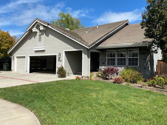 Building Photo - Sharp Livermore corner lot home! Nearly 28...
