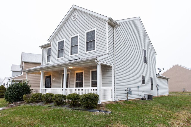 Building Photo - 10221 Winding River Way