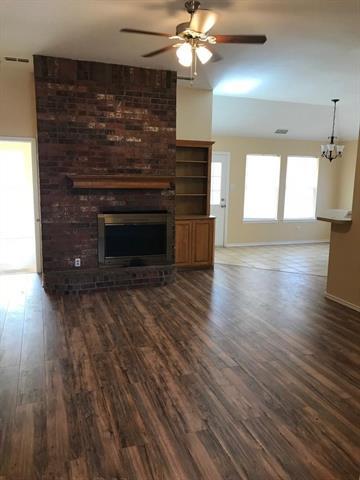 Foto del edificio - 4101 Karen Dr