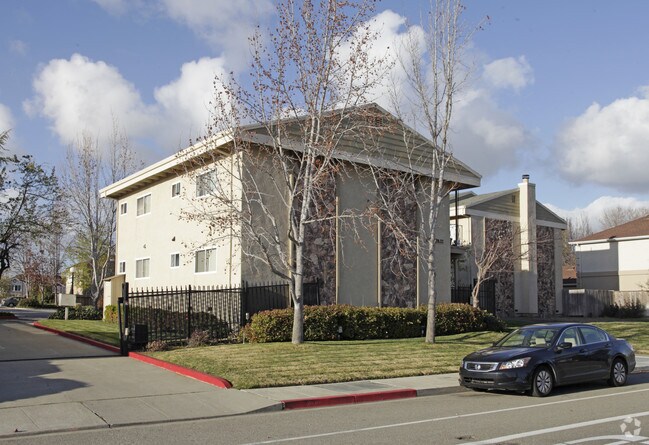 Grove Way Apartments Apartments - Castro Valley, CA | Apartments.com