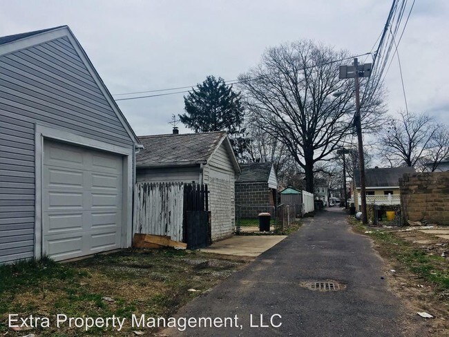 Building Photo - 1 br, 1 bath House - 705 Woodland St