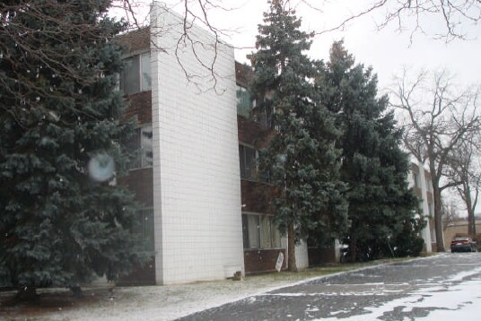 Primary Photo - Forest Apartments