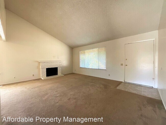 Building Photo - 4 br, 2 bath House - 4848 Rose Way