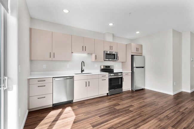 Studio MC-4 - Cannery Square