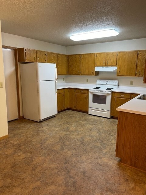 Foto del edificio - 3413 Oak Knoll Dr
